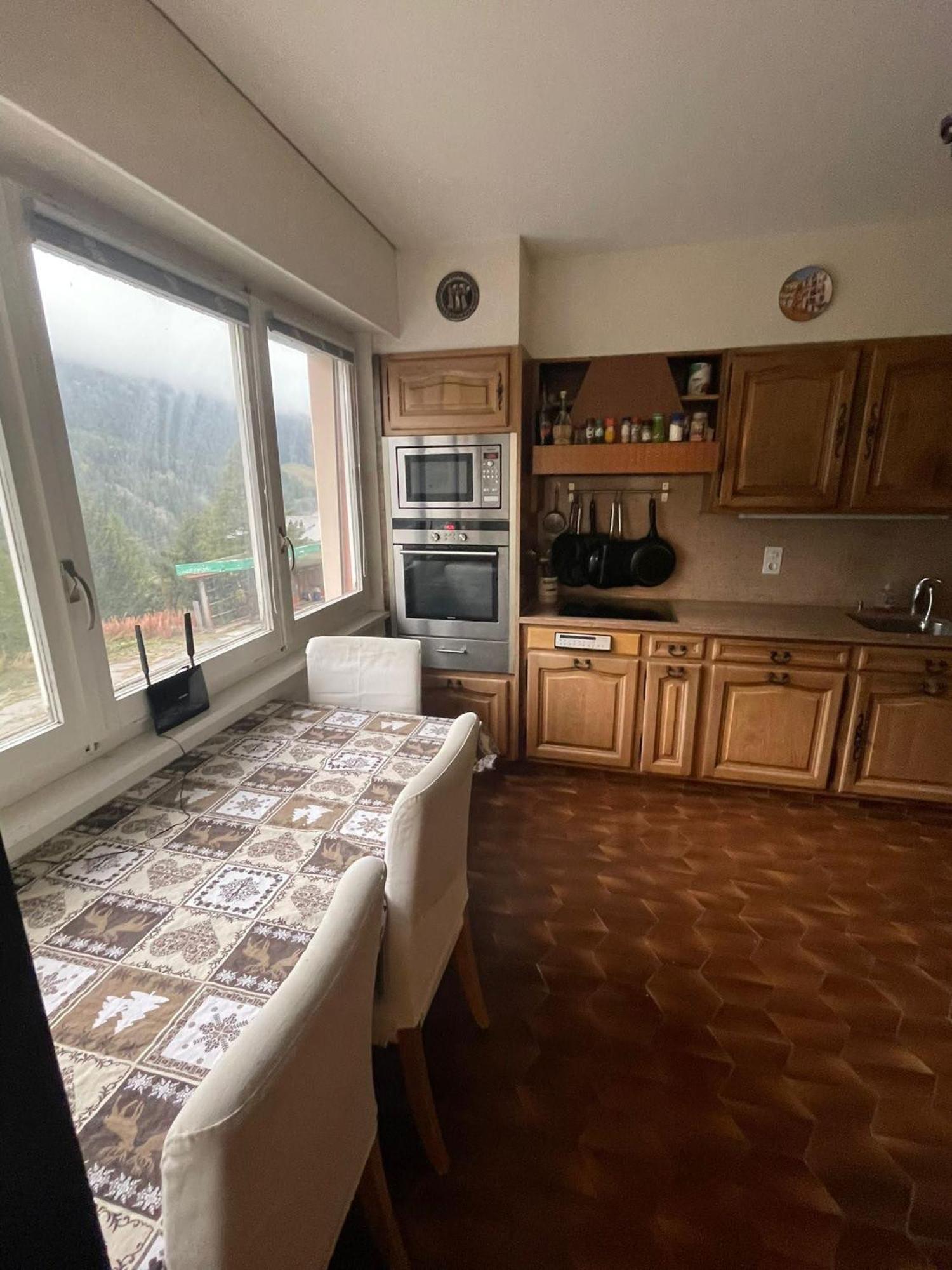 Les Nis Apartment Bourg-Saint-Pierre Ngoại thất bức ảnh